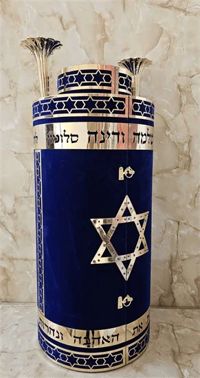 קטיפה פרמיום מגן דוד זהב K5
