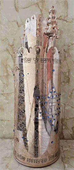 צריבה . זהב אדום מגן דוד מנורה Z17